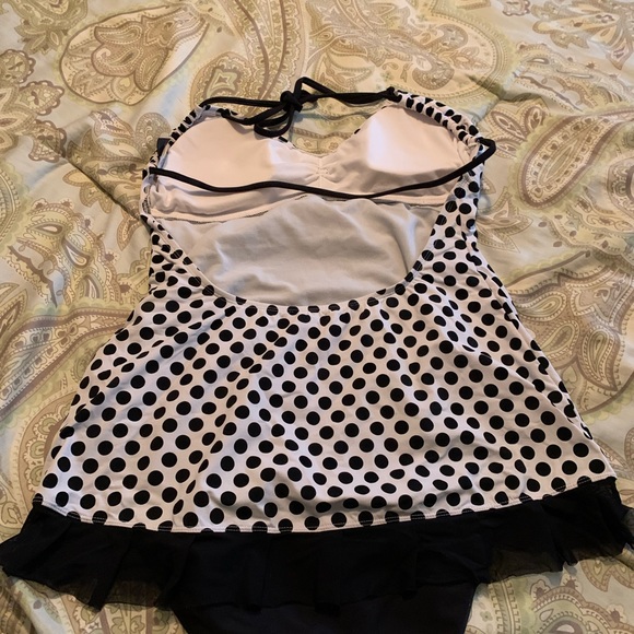 Kenneth Cole Black & White One Piece Swimsuit Size XL EUC - Picture 5 of 7